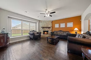 1624 Zebra Finch Dr, Little Elm, TX 75068 - Photo 5