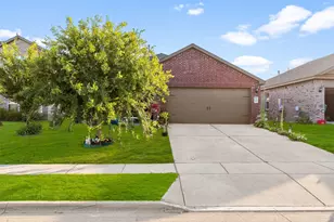 309 Donna Dr, Ferris, TX 75125 - Photo 3