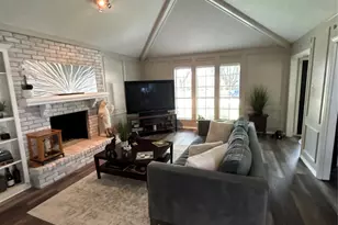 6014 Daven Oaks Dr, Dallas, TX 75248 - Photo 3
