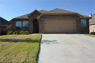 804 Willow Wood Dr, Saginaw, TX 76179 - Photo 1