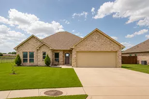 505 N Neu Dr, Lindsay, TX 76250 - Photo 1
