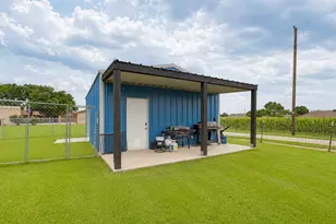 505 N Neu Dr, Lindsay, TX 76250 - Photo 31