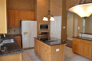 9320 Ponderosa Trail, Irving, TX 75063 - Photo 9