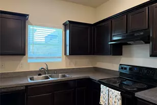 2237 Diamond Dr, Grand Prairie, TX 75051 - Photo 11
