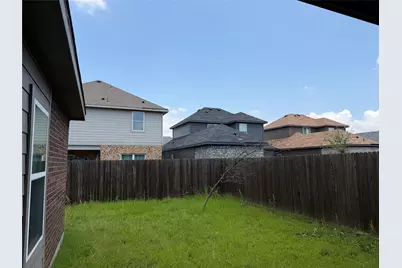 2237 Diamond Drive, Grand Prairie, TX 75051 - Photo 35