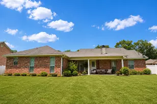 305 Bob White St, Pittsburg, TX 75686 - Photo 13