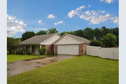 305 Bob White Street, Pittsburg, TX 75686 - Photo 1