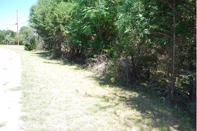3045 Ash Court, Whitney, TX 76692 - Photo 7