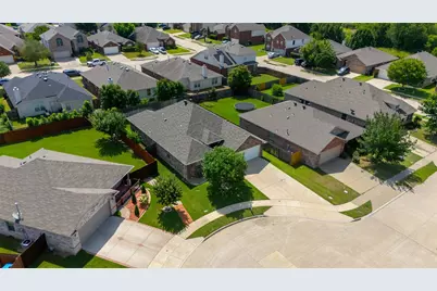11209 Beechgrove Court, Fort Worth, TX 76140 - Photo 35