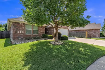 11209 Beechgrove Court, Fort Worth, TX 76140 - Photo 3