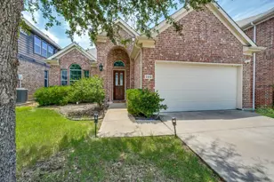 2312 Fountain Gate Dr, Little Elm, TX 75068 - Photo 3