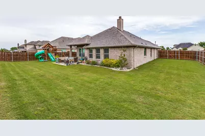 815 Wolf Springs Road, Ferris, TX 75125 - Photo 21