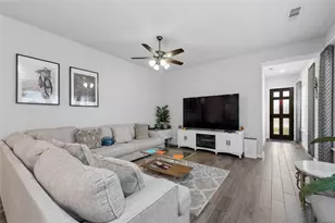 9108 Winding Crk Dr, Little Elm, TX 75068 - Photo 7