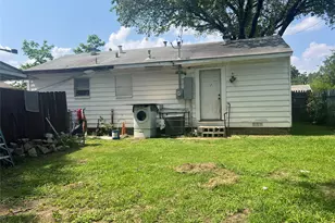 8810 Eldon Dr, Dallas, TX 75217 - Photo 13