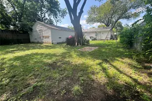 8810 Eldon Dr, Dallas, TX 75217 - Photo 11