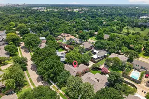 9834 Windledge Dr, Dallas, TX 75238 - Photo 37