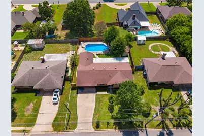 309 Gray Street, Henderson, TX 75652 - Photo 3
