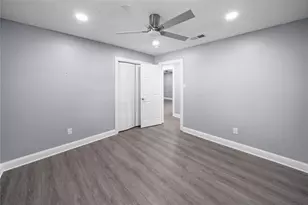 309 Gray St, Henderson, TX 75652 - Photo 15
