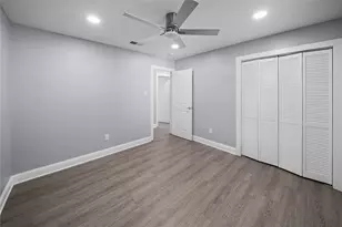 309 Gray St, Henderson, TX 75652 - Photo 15