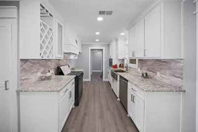 309 Gray Street, Henderson, TX 75652 - Photo 11