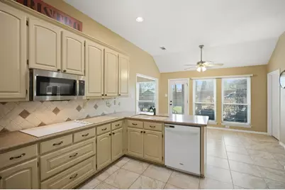 2741 Fox Glenn Court, Hurst, TX 76054 - Photo 17