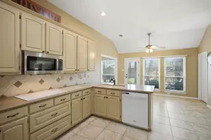 2741 Fox Glenn Ct, Hurst, TX 76054 - Photo 17