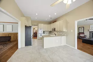 2741 Fox Glenn Ct, Hurst, TX 76054 - Photo 13