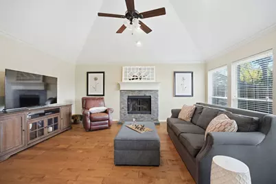 2741 Fox Glenn Court, Hurst, TX 76054 - Photo 7