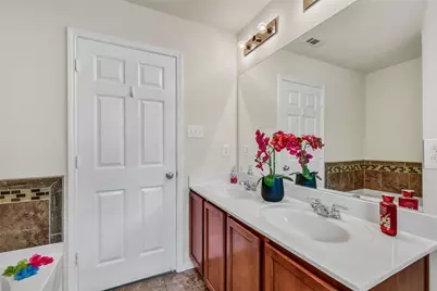 803 Underhill Drive, Arlington, TX 76002 - Photo 23