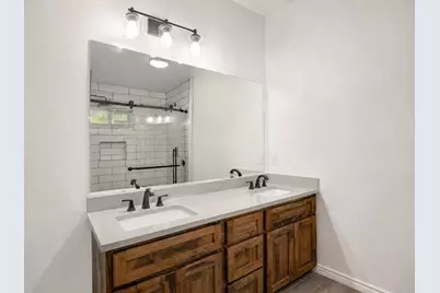 610 W Austin Street, Paris, TX 75460 - Photo 7
