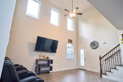 6029 Wildflower Way, Little Elm, TX 76227 - Photo 7