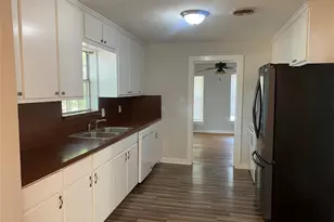 403 Marshall St, Sanger, TX 76266 - Photo 3