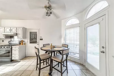 2702 Crosslands Drive, Garland, TX 75040 - Photo 9