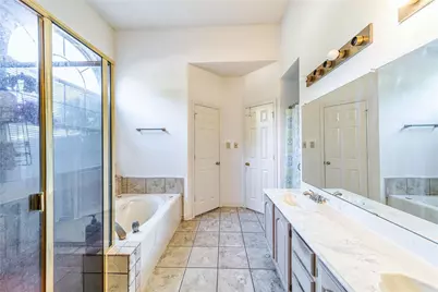 2702 Crosslands Drive, Garland, TX 75040 - Photo 17