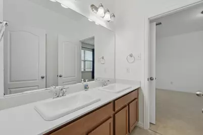 1605 Lisburn Drive, McKinney, TX 75071 - Photo 23