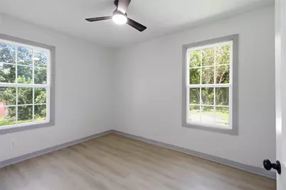 2033 Redman Circle, Dallas, TX 75223 - Photo 13