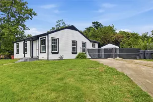 2033 Redman Cir, Dallas, TX 75223 - Photo 3