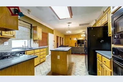 5013 Bellerive Court, Garland, TX 75044 - Photo 5