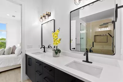 723 W 10th Street #106, Dallas, TX 75208 - Photo 21