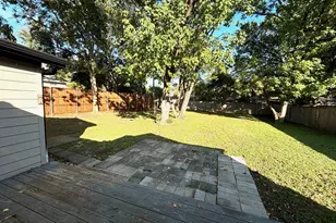 9418 Lenel Pl, Dallas, TX 75220 - Photo 15