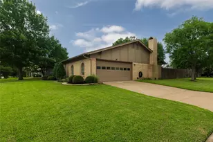 1710 Park Hill Dr, Arlington, TX 76012 - Photo 39