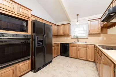 1710 Park Hill Drive, Arlington, TX 76012 - Photo 13