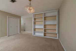 1710 Park Hill Dr, Arlington, TX 76012 - Photo 11