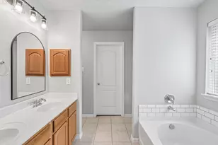 137 Tomahawk Dr, Greenville, TX 75402 - Photo 17