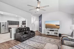 137 Tomahawk Dr, Greenville, TX 75402 - Photo 11