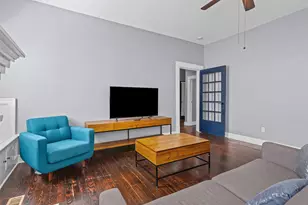 301 S Edgefield Ave, Dallas, TX 75208 - Photo 11