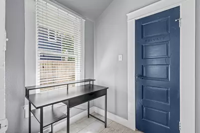 301 S Edgefield Avenue, Dallas, TX 75208 - Photo 21