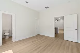 132 Cottonwood St, Fort Worth, TX 76111 - Photo 33