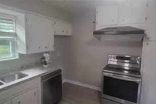 716 N Cummings Dr, Alvarado, TX 76009 - Photo 5