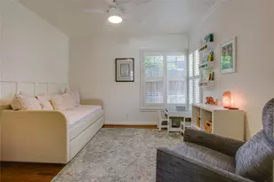 2627 W 10th St, Dallas, TX 75211 - Photo 29